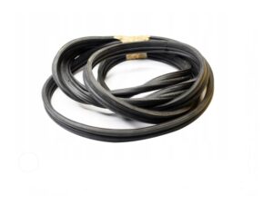 Уплотнение дверного стекла JCB